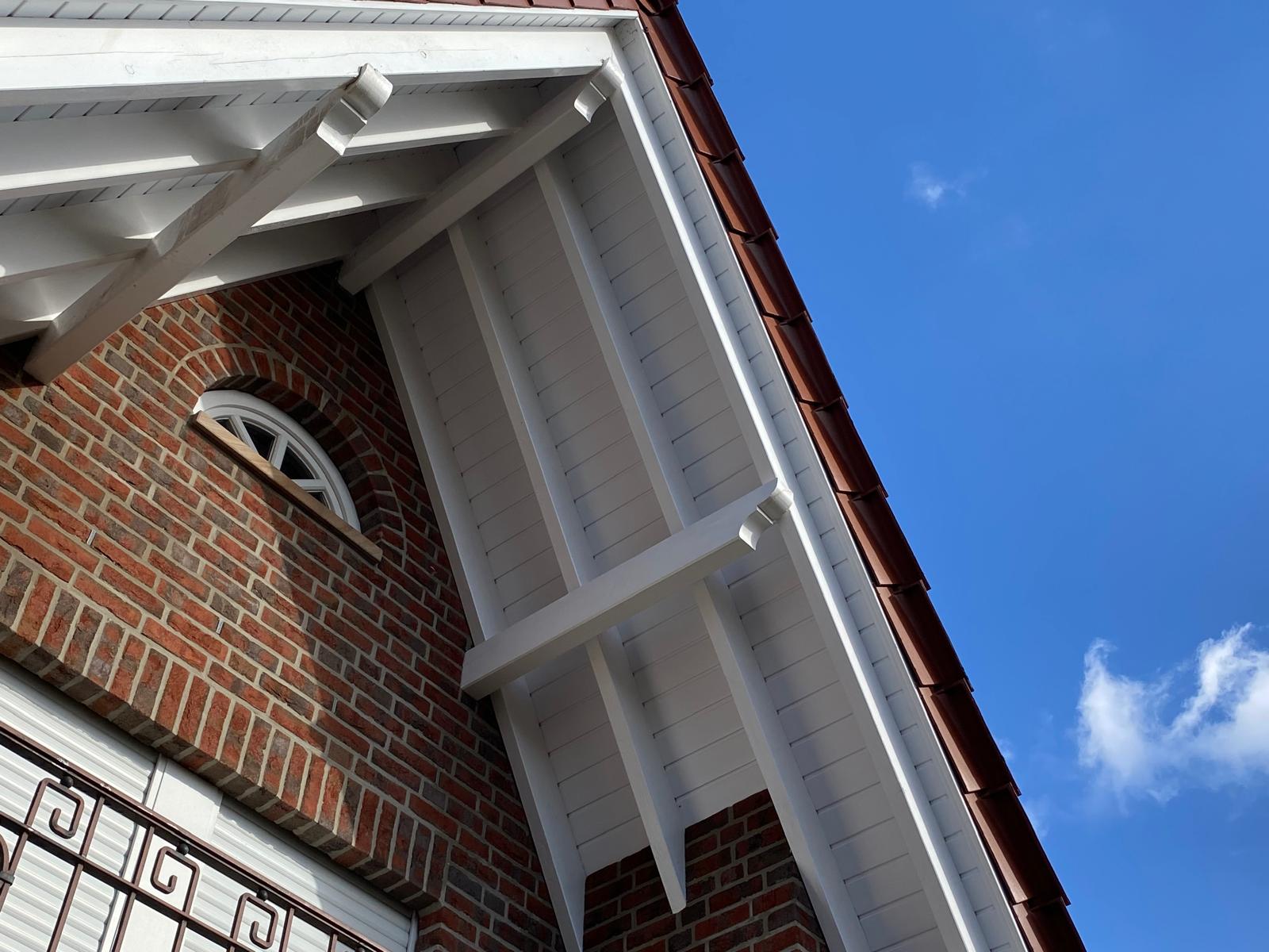 Reinigung der Dachunterst&auml;nde f&uuml;r ein perfektes Gesamtbild in L&uuml;nne.